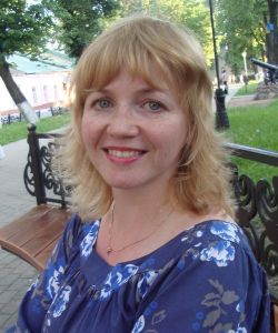Зуева Оксана Николаевна (август 2004 – март 2006)